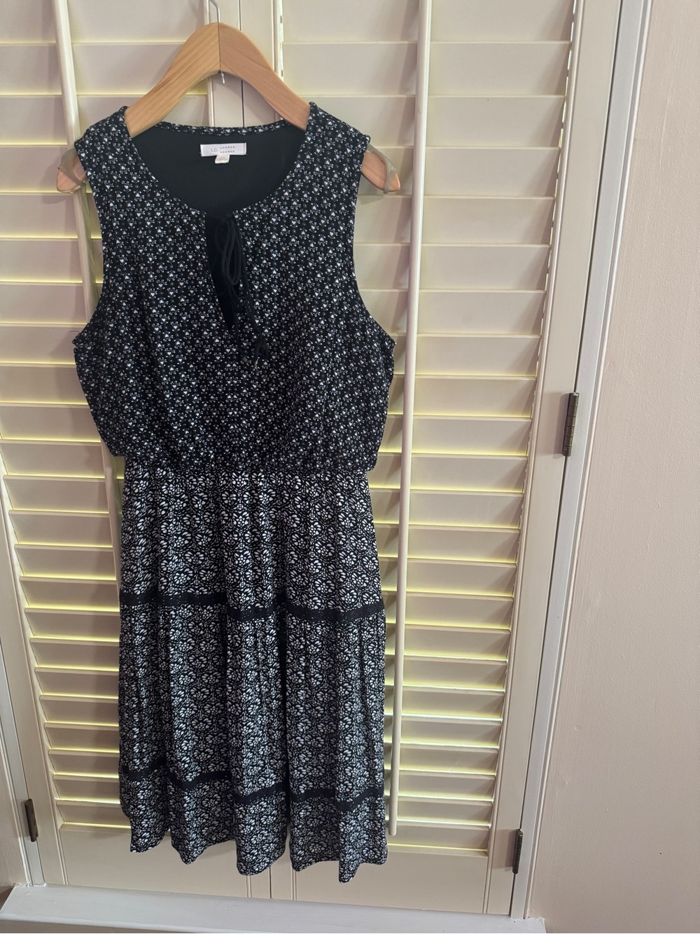 LC Lauren Conrad Black and White Floral Sleeveless Midi Dress
